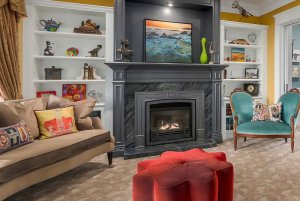 fireplace with mantlepiece